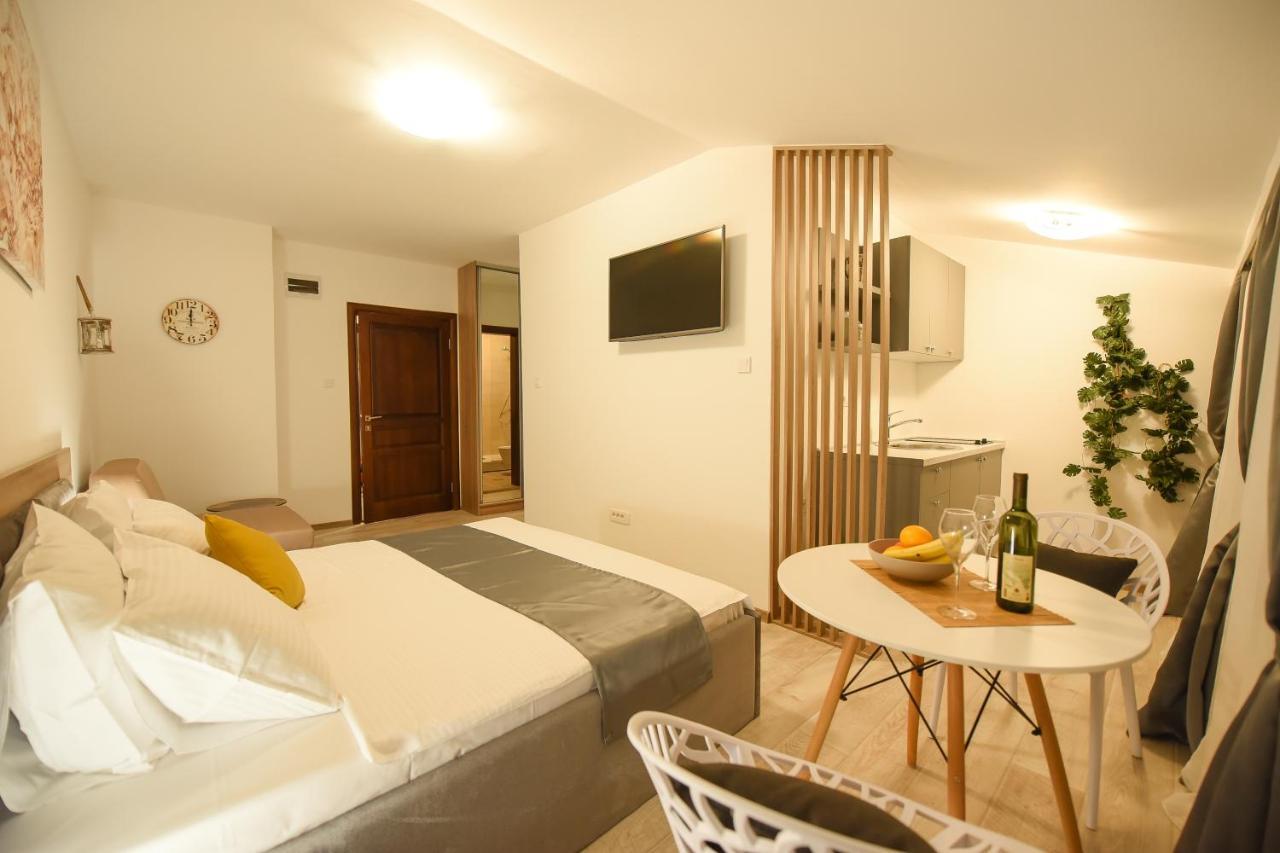 Korzo Apartmani Podgorica Exterior foto